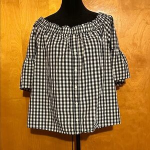 Abercrombie & Fitch Large Black and White Gingham Off-Shoulder Button-Down Top